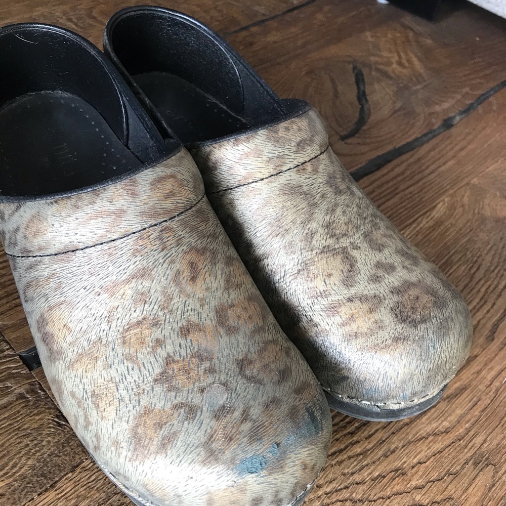 Sanita Animal print clog! Sz 38!